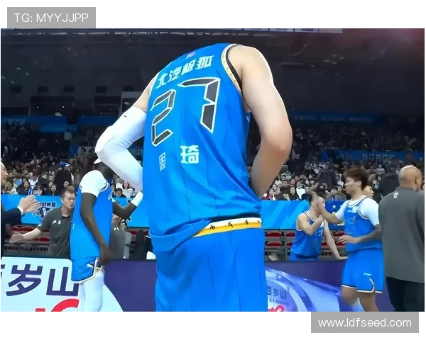 CBA季后赛12进8焦点对决 广东广州山东辽宁争锋